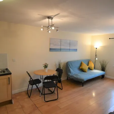 2 Bedroom In Ireland's Trendiest Neighbourhood *