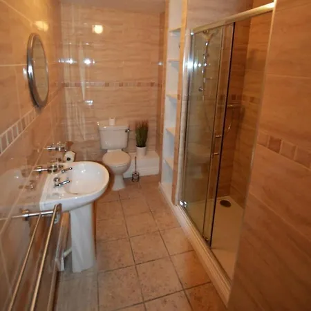 2 Bedroom In Ireland's Trendiest Neighbourhood *